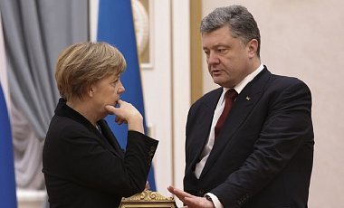 Сегодня на встрече Порошенко рассказал Меркель о "новых реалиях" на Донбассе