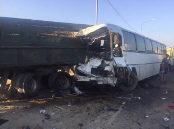 На Кубани в ДТП попал автобус с детьми из аннексированного Крыма: есть жертвы