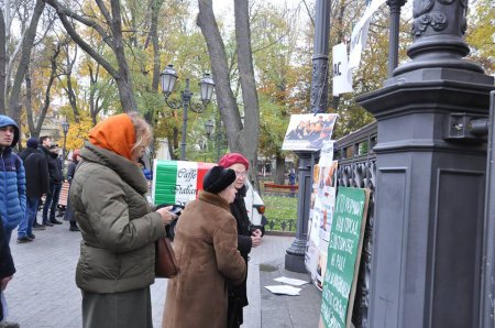 Битва за сохранение Горсада в Одессе перешла в горячую фазу: хроника противостояния (фото)