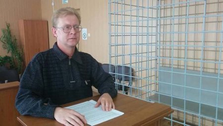 В России учителя приговорили к исправительным работам за стихи об Украине