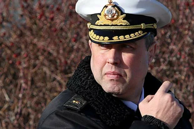Контрадмірал Березовський наказав скласти зброю та здати Крим росіянам: буде суд