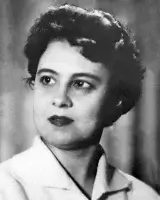 Мовознавиця у заповіті розпорядилася придбати дрони для ЗСУ