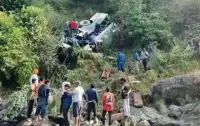 Трагедія в Індії: автобус зірвався в ущелину - загибли 36 людей