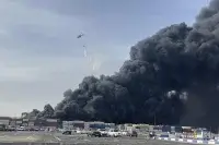 В Ірані після вибуху в порту палає пожежа та продовжують гинути люди